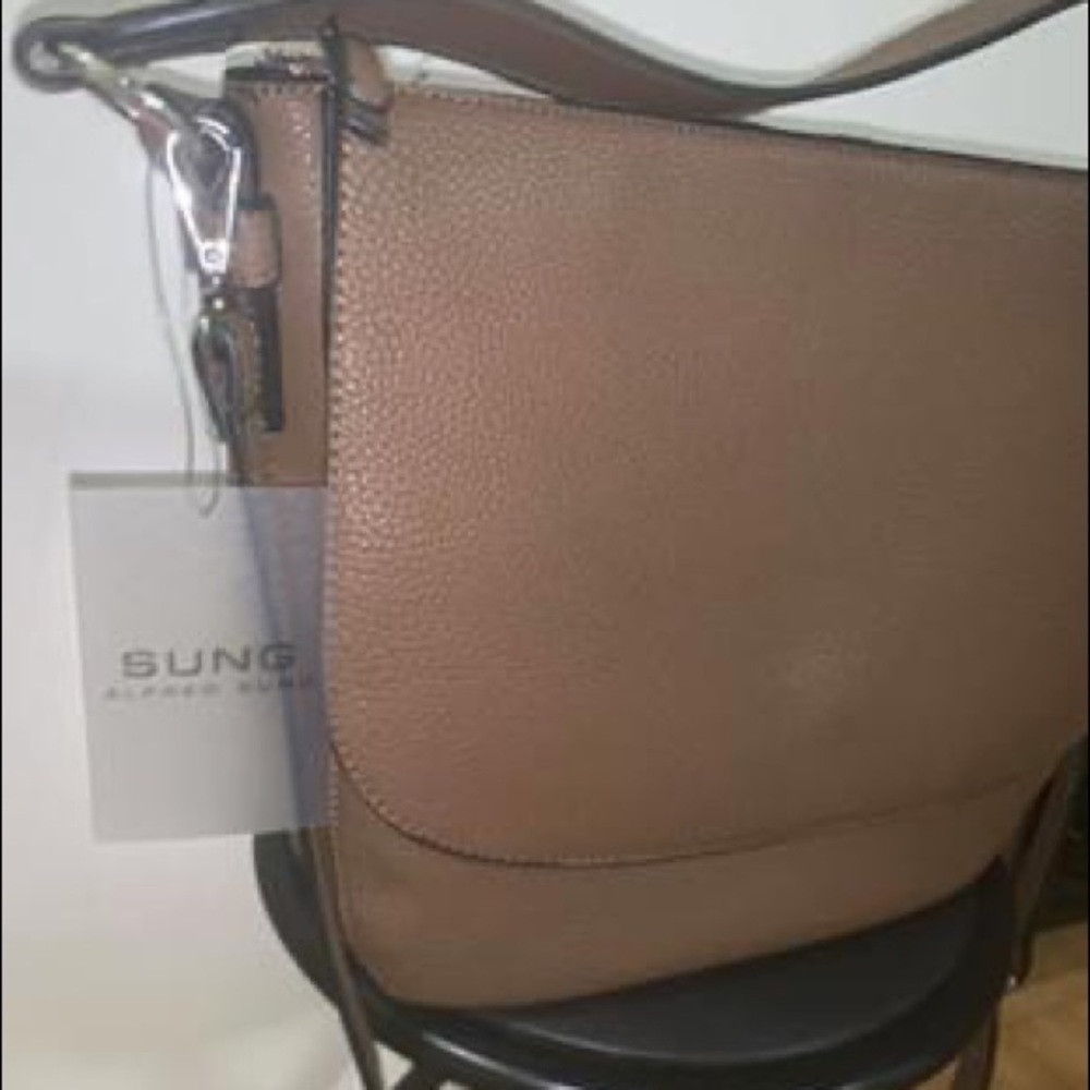 Alfred Sung Bag